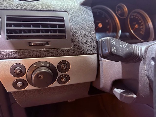 OPEL ASTRA GTC 1.6 SPORT