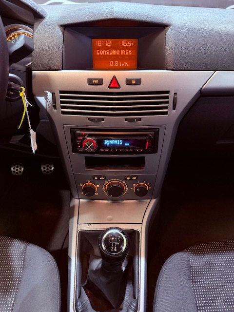 OPEL ASTRA GTC 1.6 SPORT