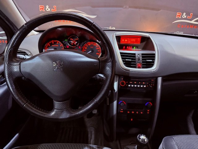 PEUGEOT 207 XT PACK