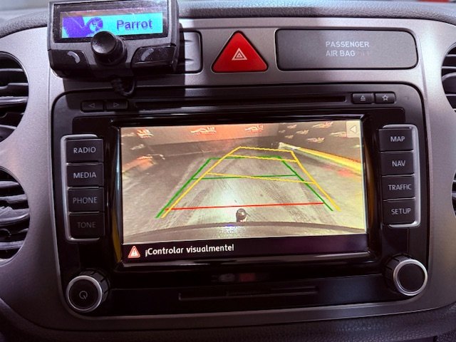 VOLKSWAGEN TIGUAN 2.0 TDi Advance Bluemotion