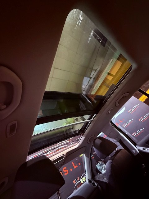 VOLKSWAGEN TIGUAN 2.0 TDi Advance Bluemotion