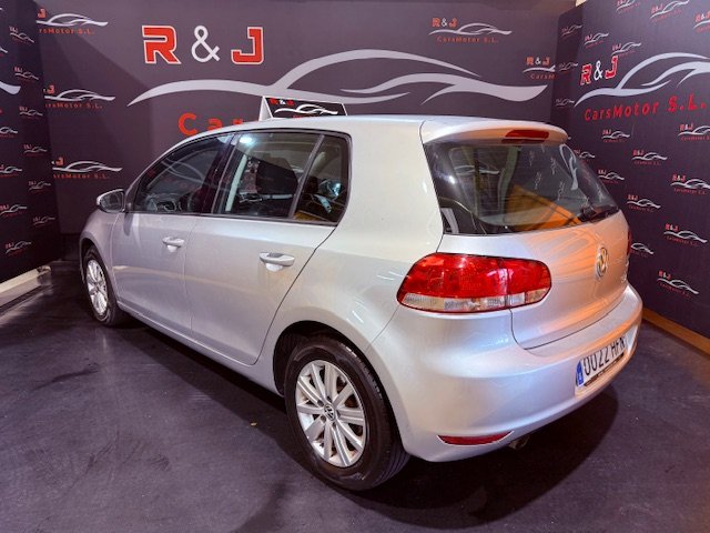 VOLKSWAGEN GOLF VI 1.6 TDI ADVANCE