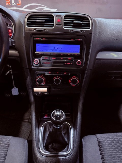VOLKSWAGEN GOLF VI 1.6 TDI ADVANCE