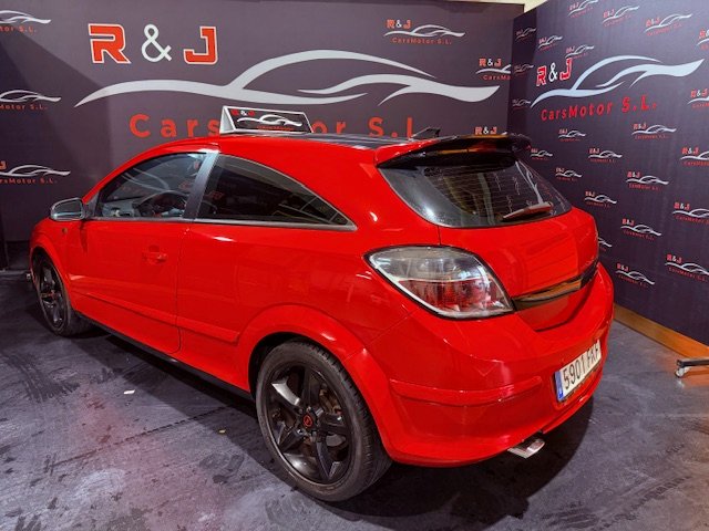 OPEL ASTRA GTC 1.6 SPORT