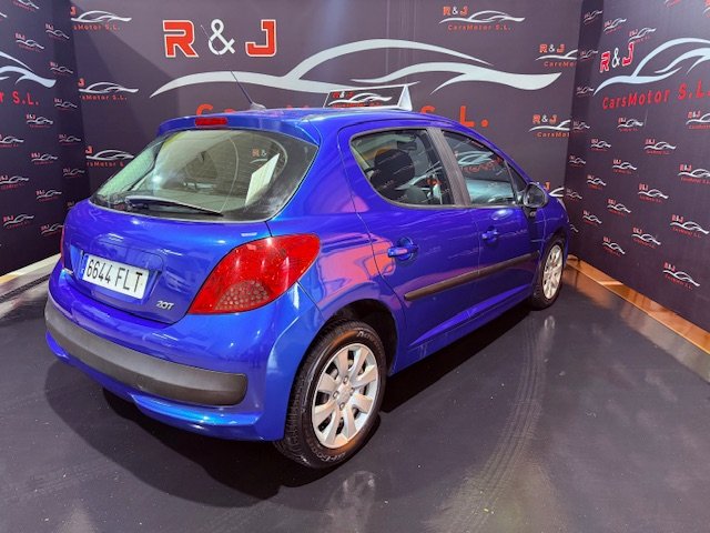 PEUGEOT 207 1.4 XLine