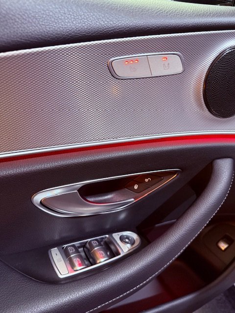 MERCEDES-BENZ CLASE E 220 D