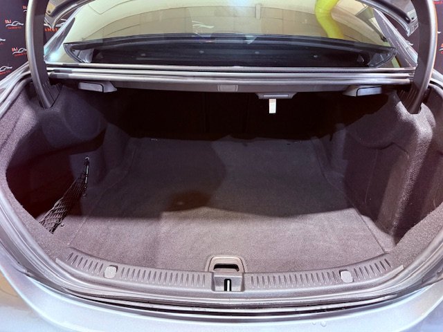 MERCEDES-BENZ CLASE E 220 D