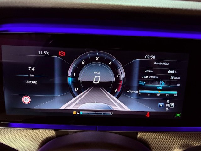 MERCEDES-BENZ CLASE E 220 D