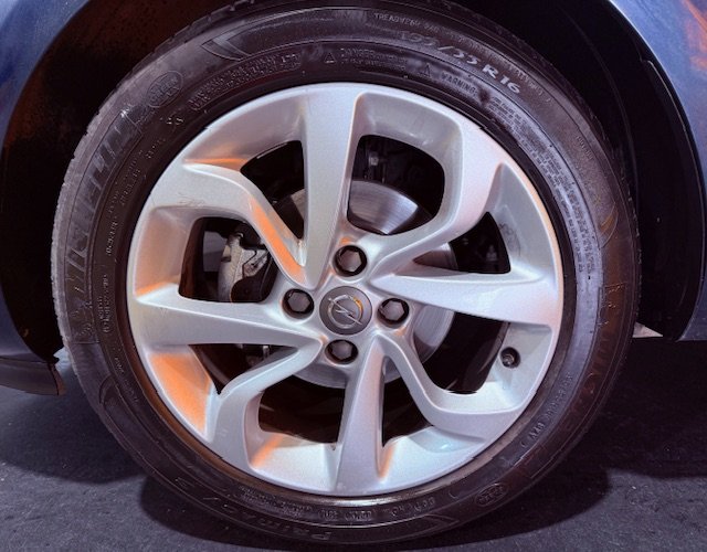 OPEL CORSA 1.4 SELECTIVE