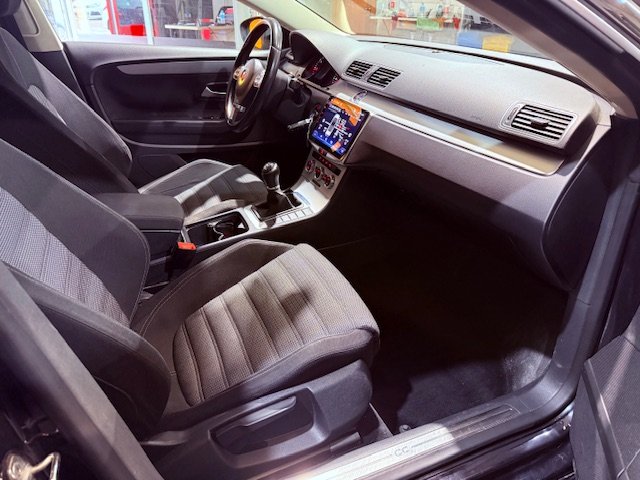 VOLKSWAGEN PASSAT CC 2.0 TDi Advanced
