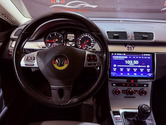 VOLKSWAGEN PASSAT CC 2.0 TDi Advanced