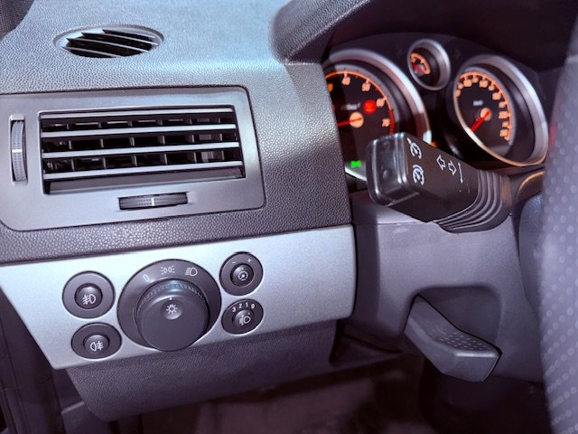 OPEL ASTRA GTC 1.6 SPORT