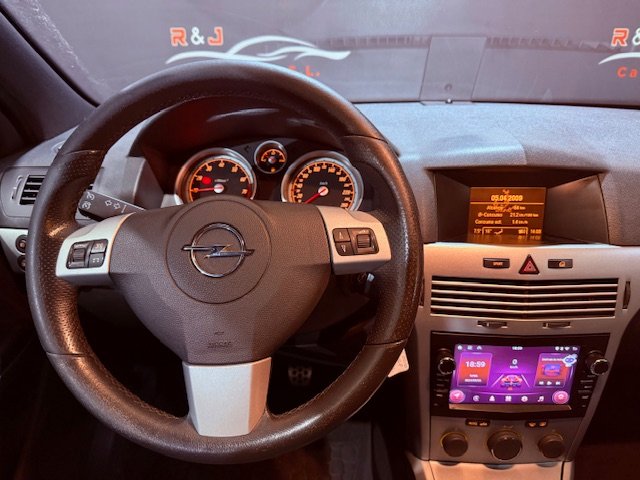 OPEL ASTRA GTC 1.6 SPORT