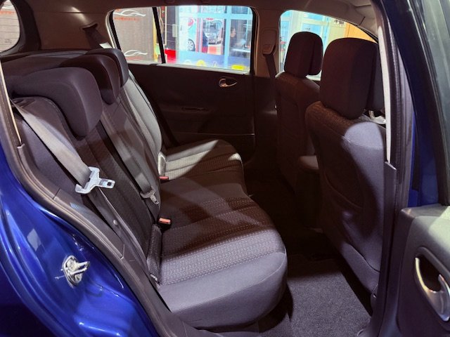 RENAULT MEGANE 1.5 DCI DYNAMIC