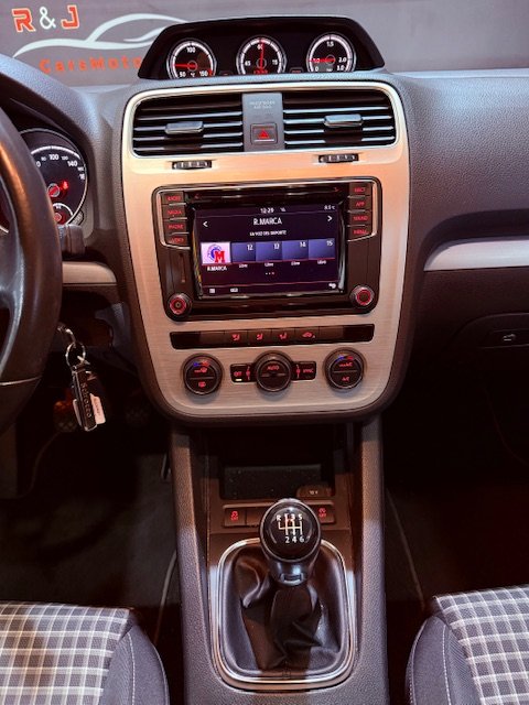 VOLKSWAGEN Scirocco 2.0 TDI R-LINE