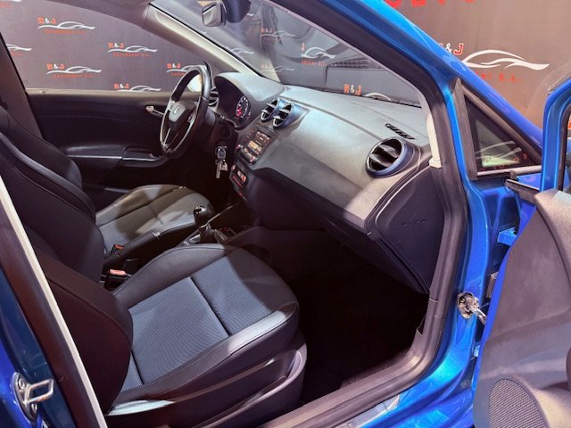 SEAT Ibiza 1.2 TSI STYLE CONNET