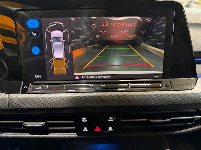 VOLKSWAGEN GOLF VIII 2.0 TDI R-LINE