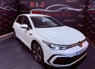 VOLKSWAGEN GOLF VIII 2.0 TDI R-LINE