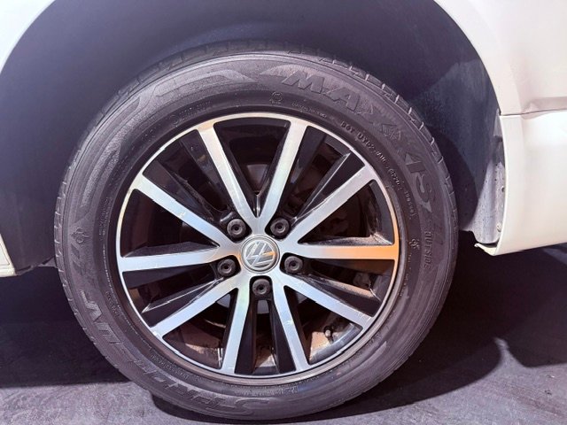 VOLKSWAGEN MULTIVAN 2.0 TDi Advance Bluemotion