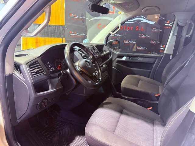 VOLKSWAGEN MULTIVAN 2.0 TDi Advance Bluemotion