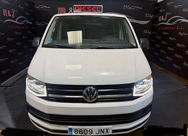 VOLKSWAGEN MULTIVAN 2.0 TDi Advance Bluemotion