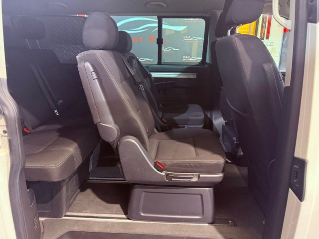 VOLKSWAGEN MULTIVAN 2.0 TDi Advance Bluemotion