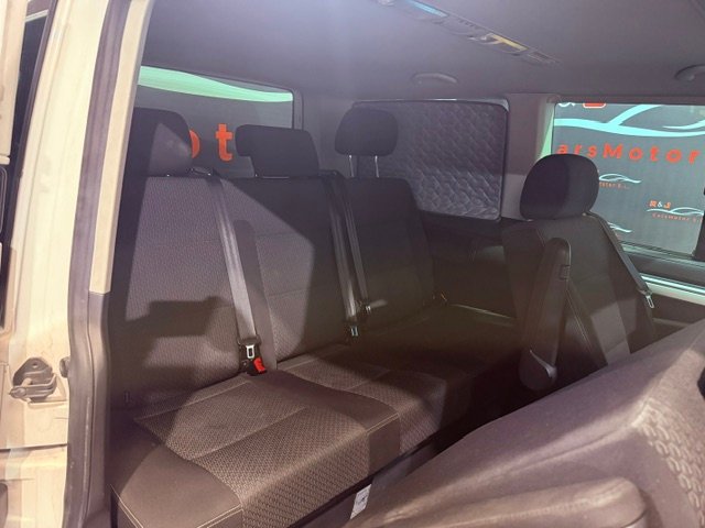 VOLKSWAGEN MULTIVAN 2.0 TDi Advance Bluemotion