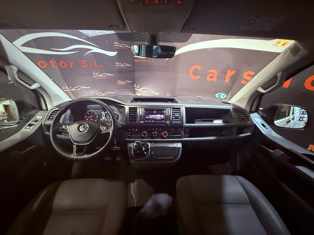 VOLKSWAGEN MULTIVAN 2.0 TDi Advance Bluemotion