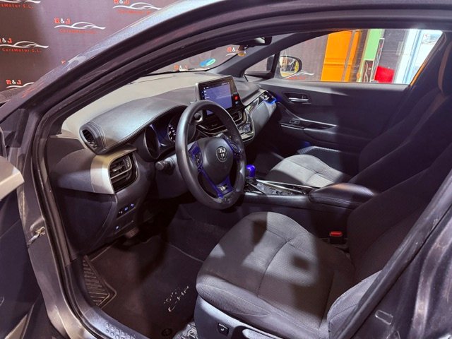 TOYOTA C-HR ADVANCE PACK