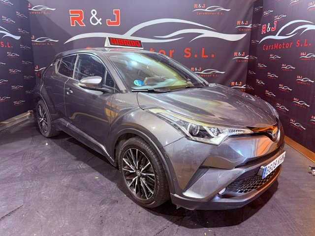 TOYOTA C-HR ADVANCE PACK
