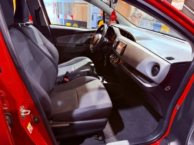 TOYOTA YARIS 1.4 ADVANCE