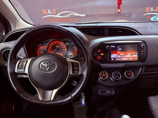 TOYOTA YARIS 1.4 ADVANCE