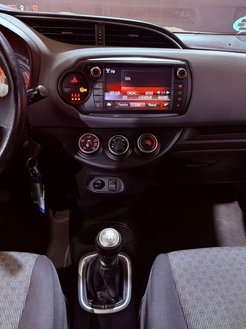 TOYOTA YARIS 1.4 ADVANCE
