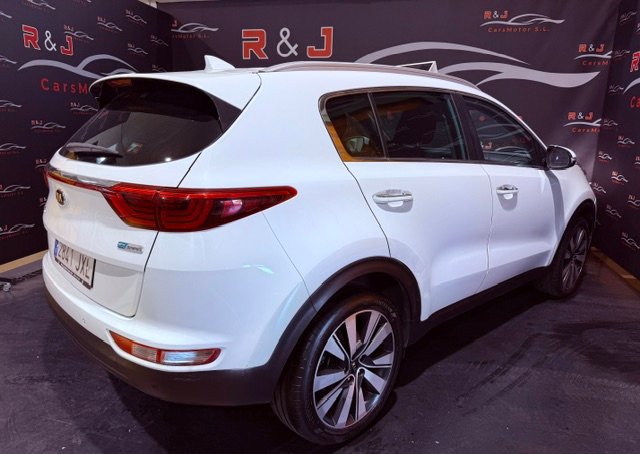 KIA SPORTAGE 1.7 CRDI XTECH