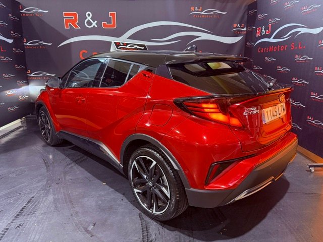 TOYOTA CHR 2.0 HYBRID GR SPORT