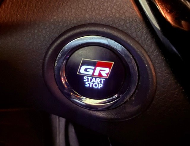 TOYOTA CHR 2.0 HYBRID GR SPORT