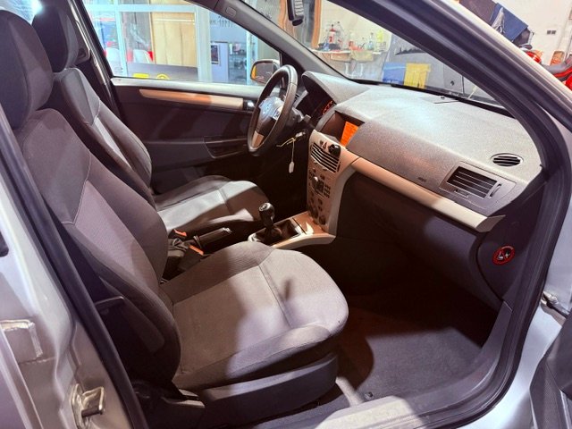 OPEL ASTRA 1.6 ENJOY