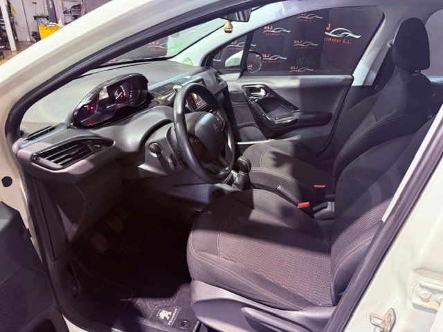 PEUGEOT 208 1.6 HDI ACTIVE