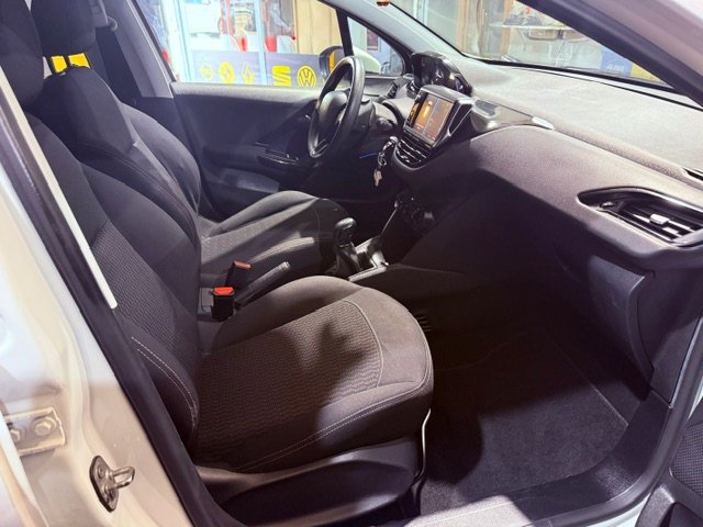 PEUGEOT 208 1.6 HDI ACTIVE