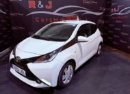 TOYOTA AYGO 1.0 XCLUSIV
