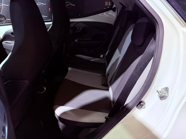 TOYOTA AYGO 1.0 XCLUSIV