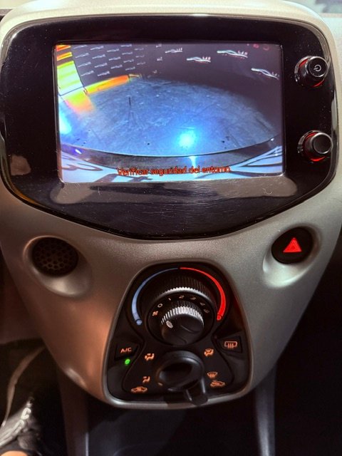 TOYOTA AYGO 1.0 XCLUSIV