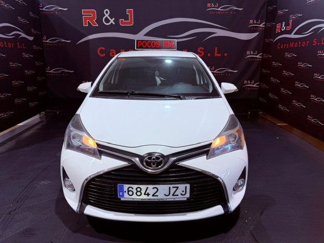 TOYOTA YARIS 1.3 FEEL