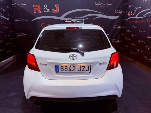 TOYOTA YARIS 1.3 FEEL