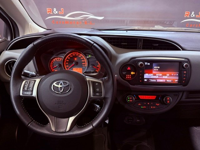 TOYOTA YARIS 1.3 FEEL