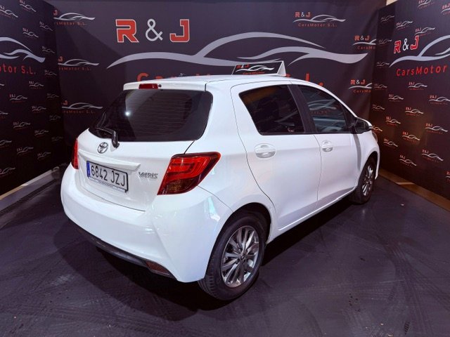 TOYOTA YARIS 1.3 FEEL