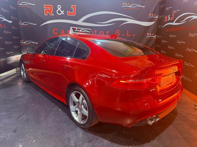 JAGUAR XE RS SPORT