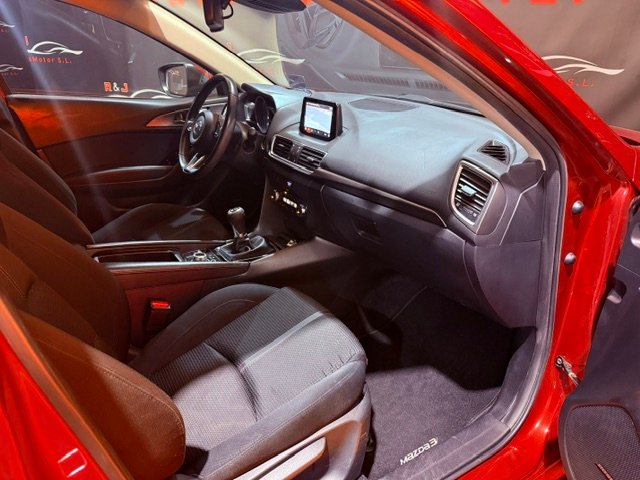 MAZDA MAZDA 3 2.0 LUXURY