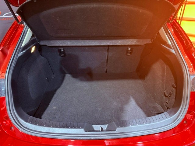 MAZDA MAZDA 3 2.0 LUXURY