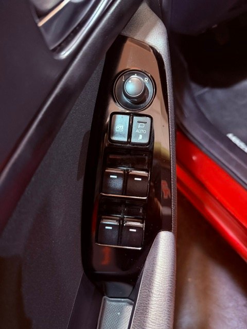 MAZDA MAZDA 3 2.0 LUXURY